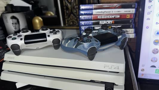PS4 Pro 1Tb alongwith 7 DVD + 1Tb Extranal HDD Jailbreak and non Jail