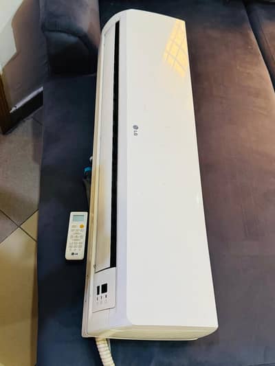 Ac for sale in best condition 70k price negotiable
