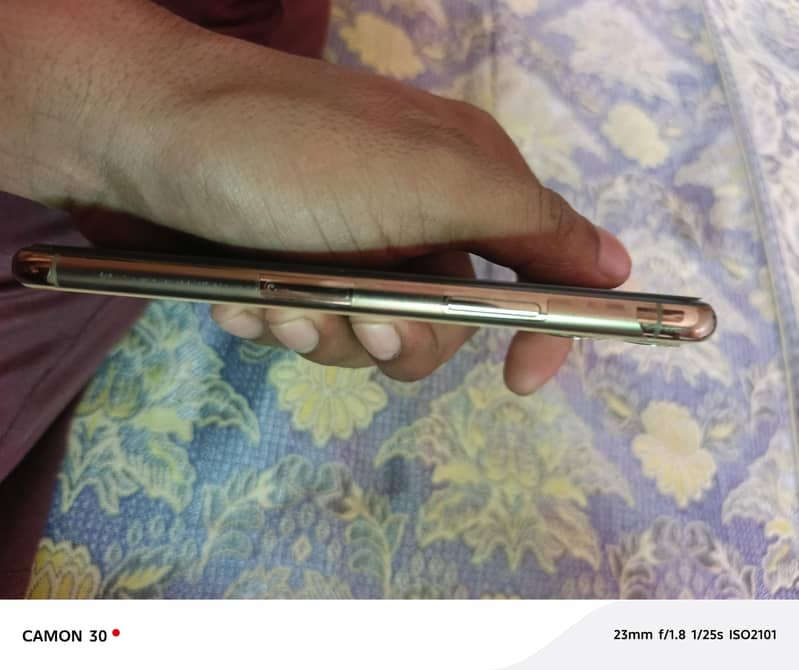 Apple iPhone 11 5