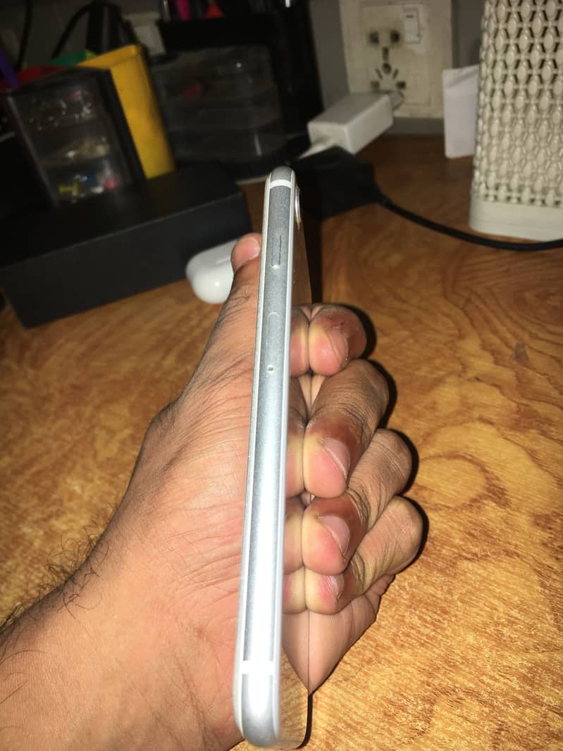 Apple iPhone 8 2