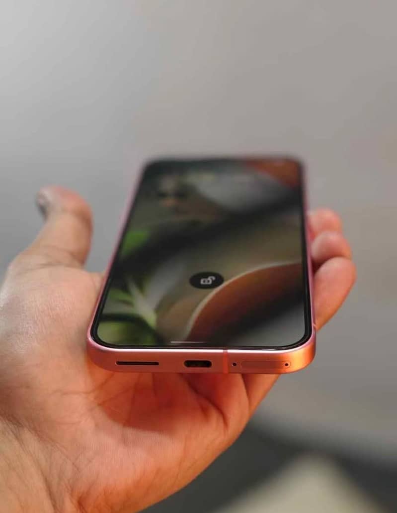 Google Pixel 9 4