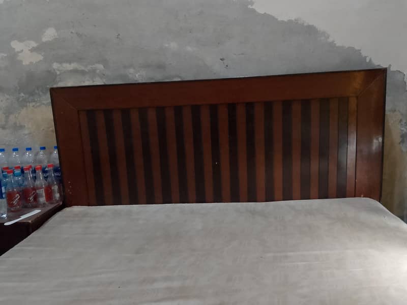 1 king bed 0