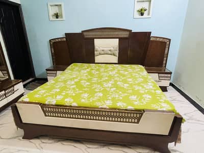 Luxury wooden bedroom set for sale in very good condition.