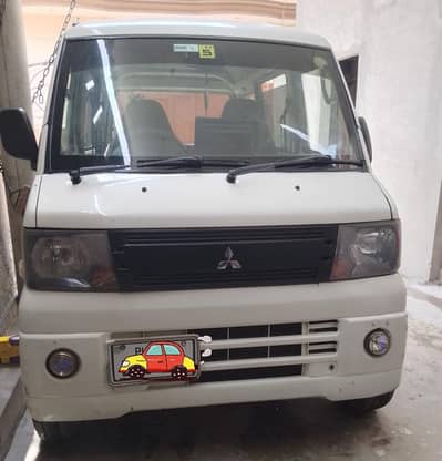 Every Mitsubishi Minicab Bravo 2016