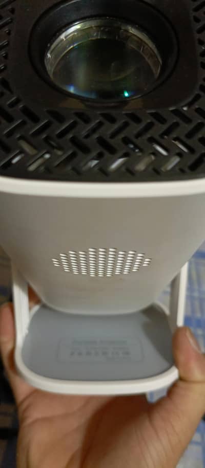 portable projector