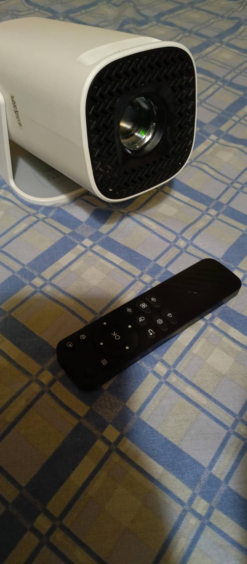 portable projector 3