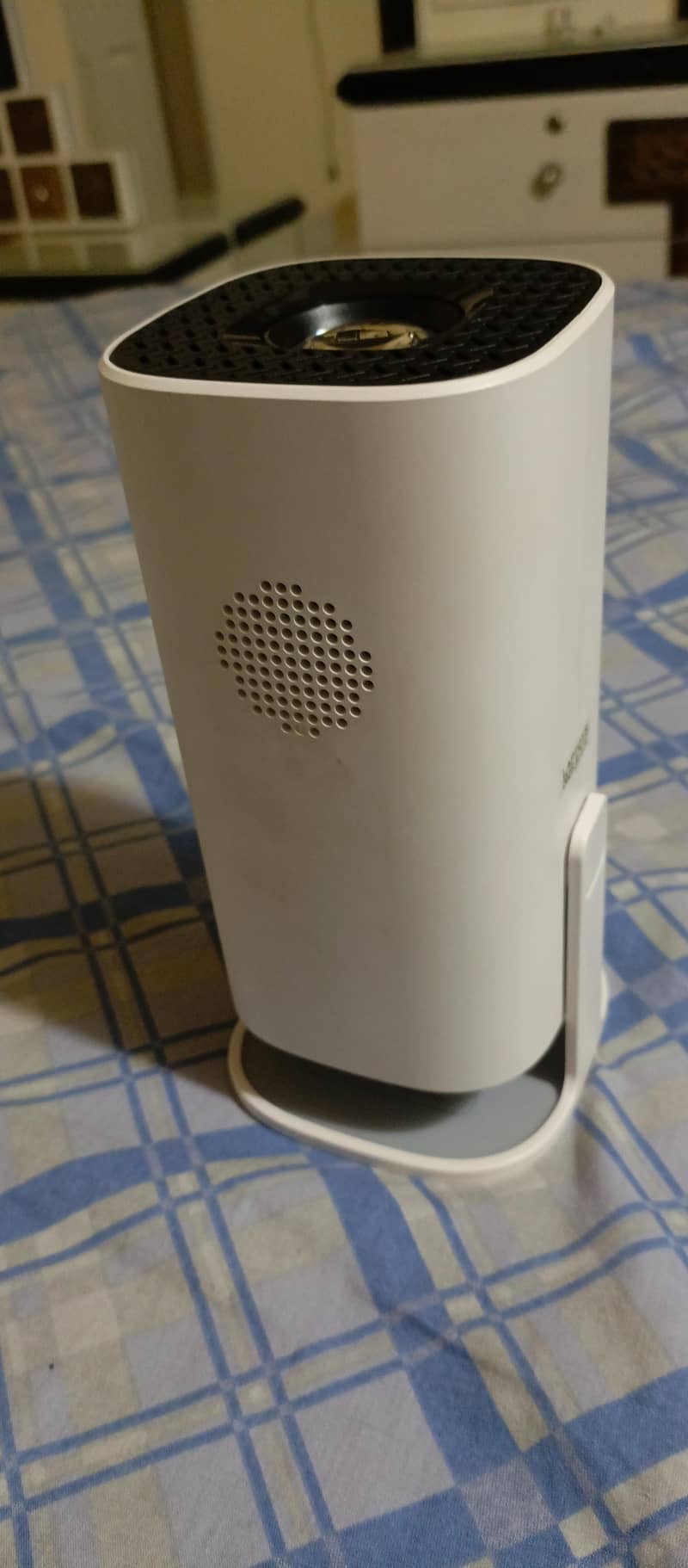 portable projector 8