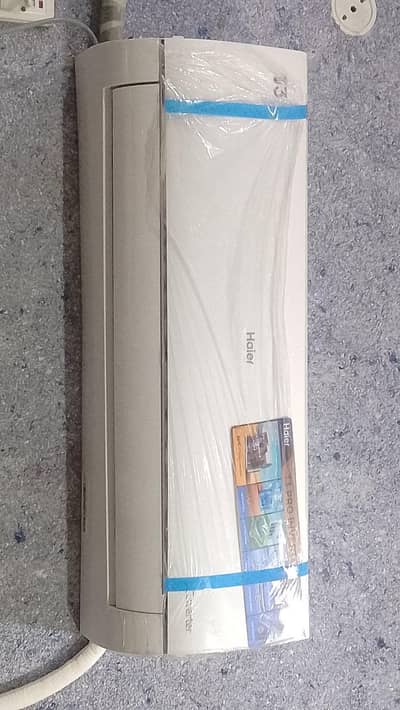Haier 1 ton inverter split AC _2 month use_Excellent condition