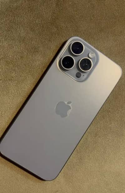 Apple iPhone 15 Pro Max