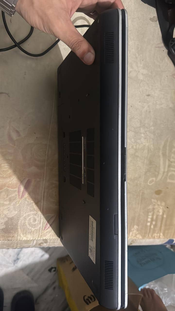 Latitude E6540 2