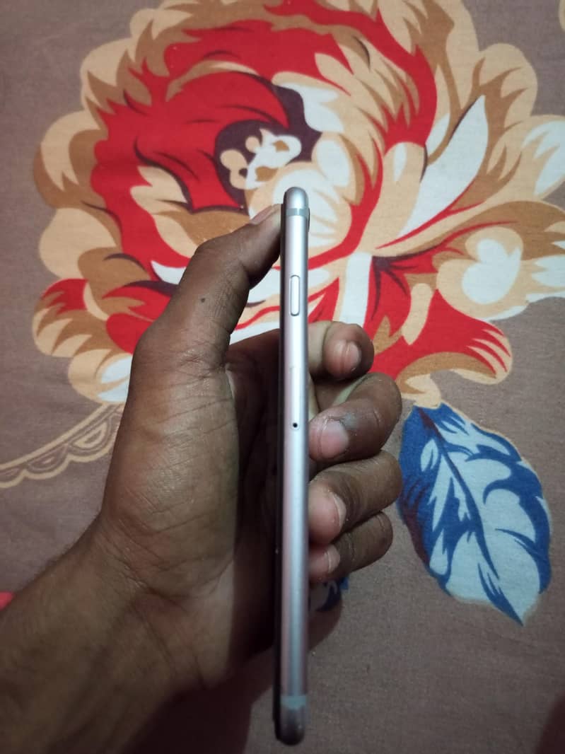 Apple iPhone 6 3