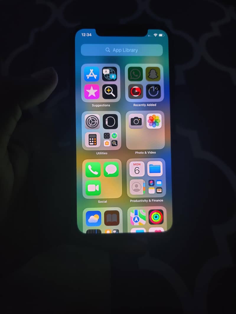 Apple iPhone X 3