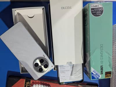 Tecno CAMON 30