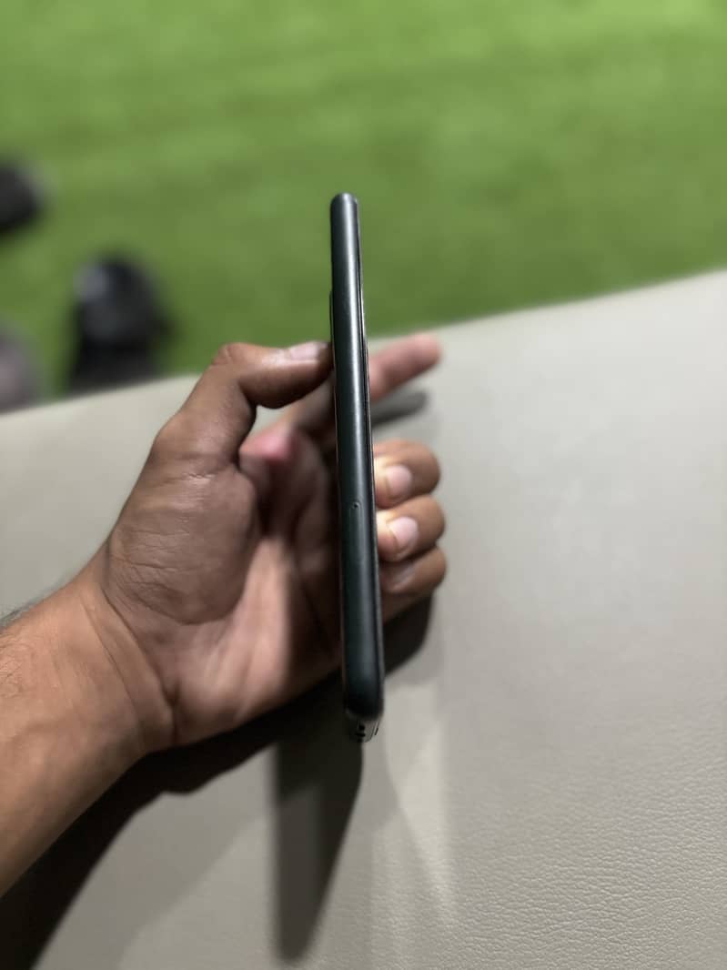 Google Pixel 5a 9