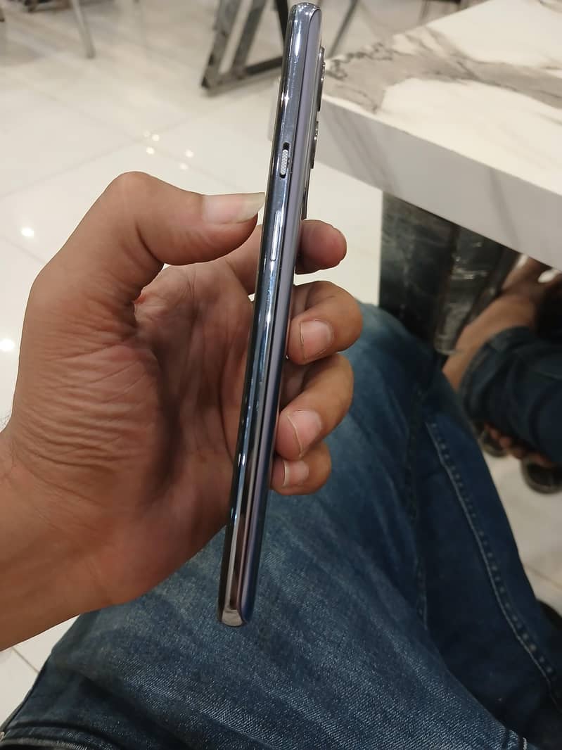 One Plus 9 4