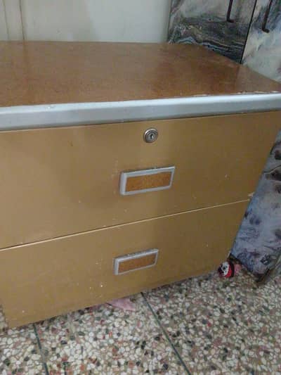 2 Side tables  for sale