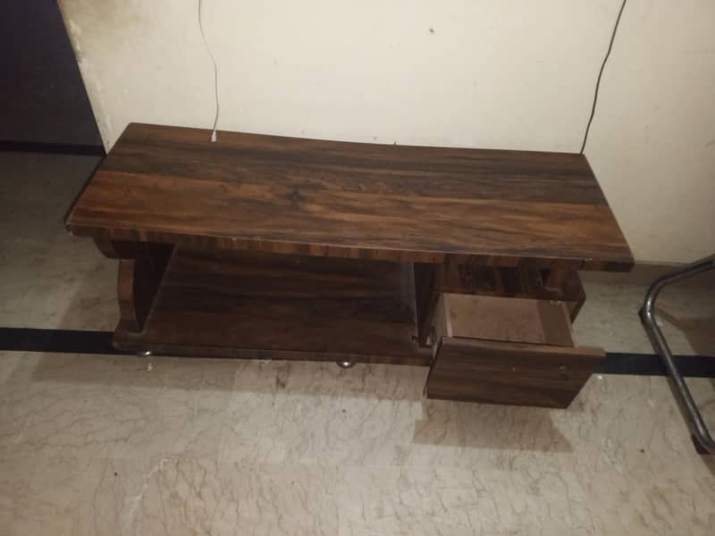 Show case / Sofa / Table 1