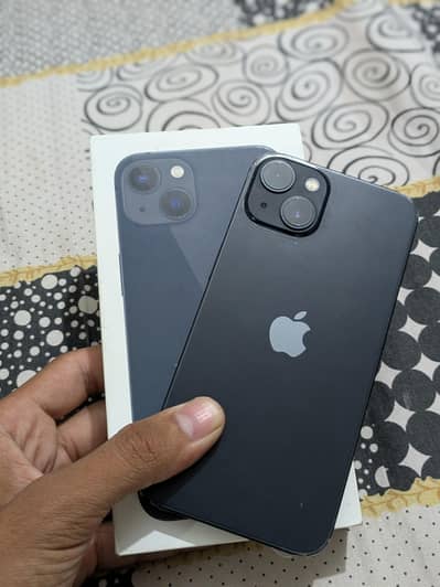 Apple iPhone 13
