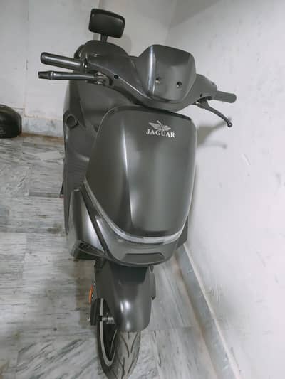 Jaguar MS Scooty Showroom Condition Home use