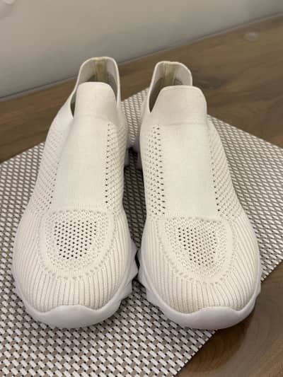 Ladies shoes