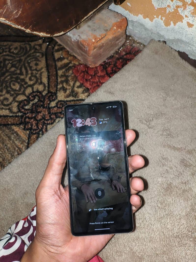 Google Pixel 7 4