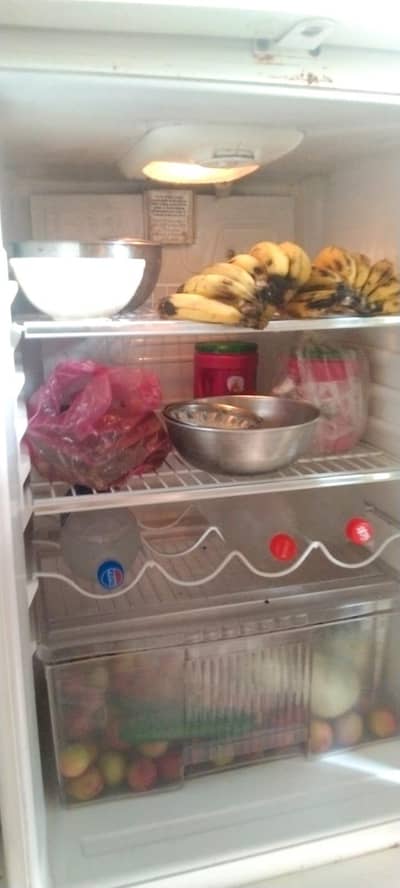 waves fridge home used ha 28 finl whatsap call me