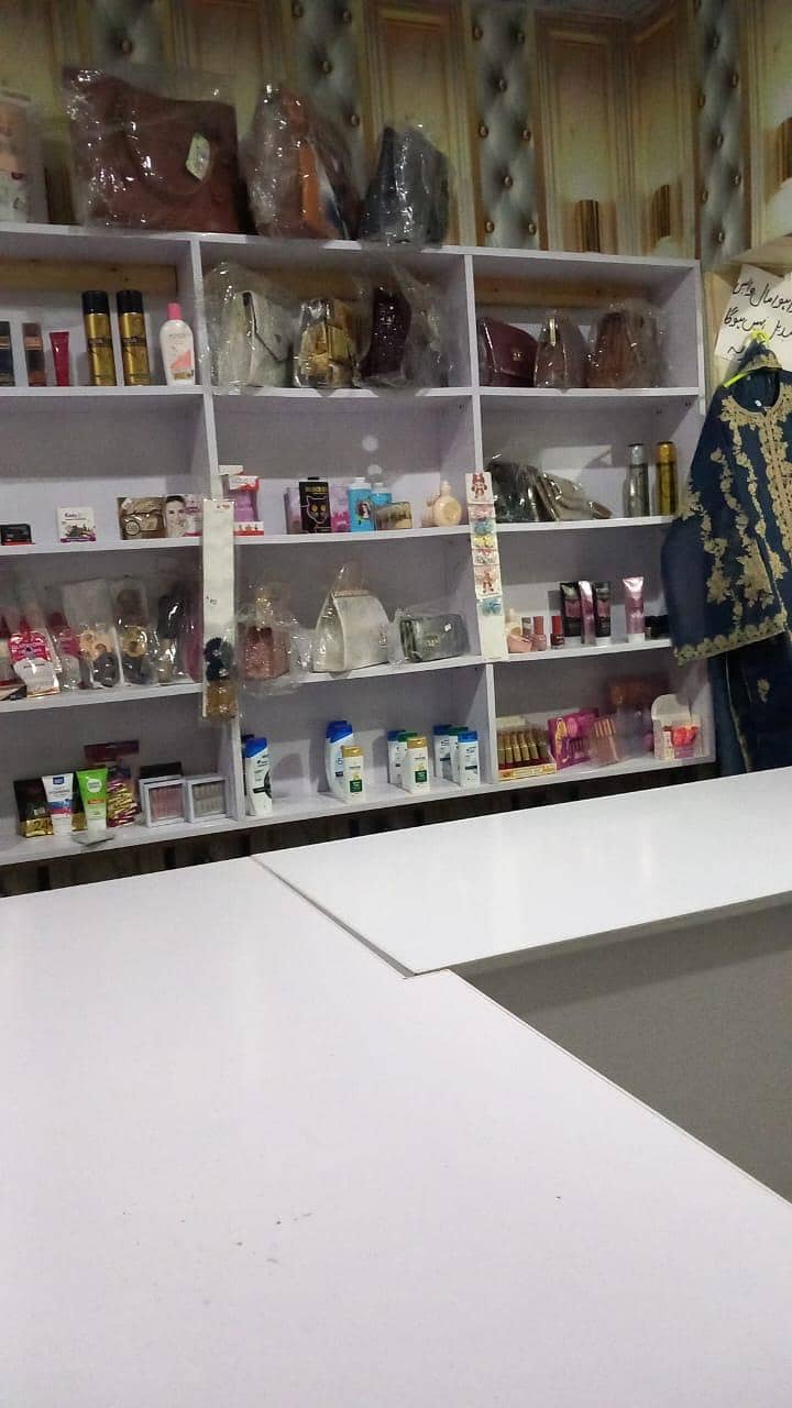 boutique setup with material 2