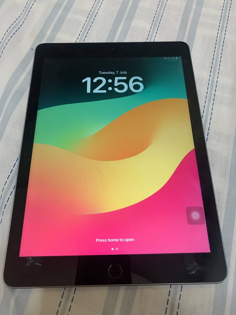 Ipad 6th generation 2