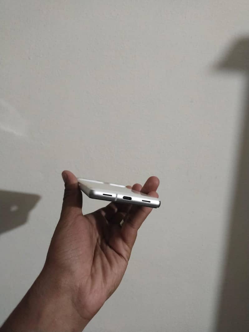 Google Pixel 7a 3