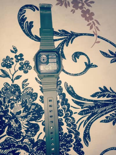 Fashion wrist watch for men. It is waterproof