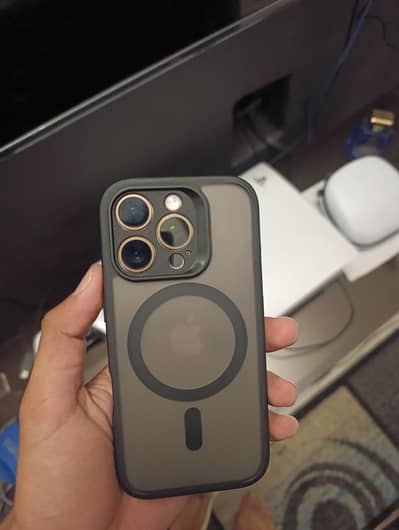 iPhone 16 Pro jv