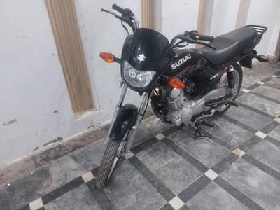 suzaki 2025 modal hai mara nam par b hai