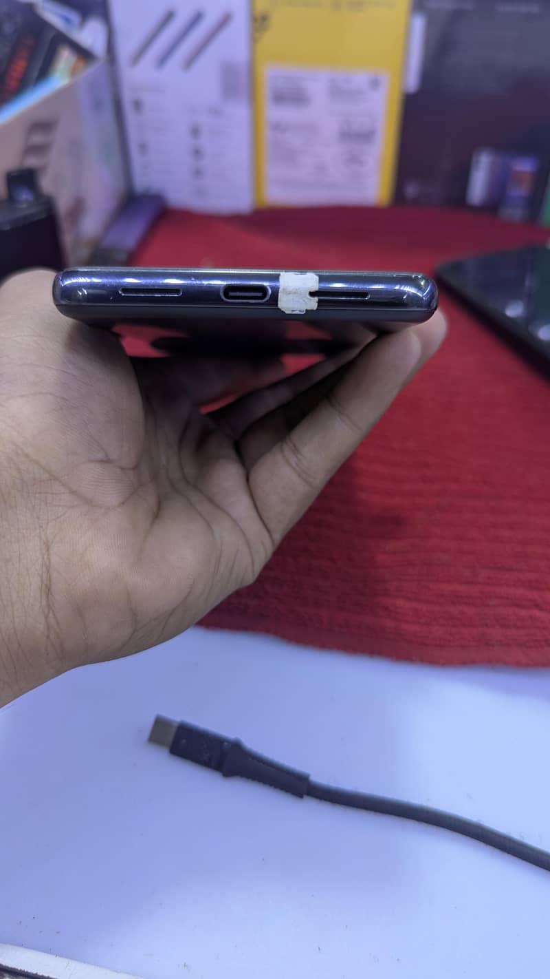 Google Pixel 8 Pro 4