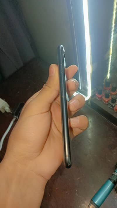 Apple iPhone 7