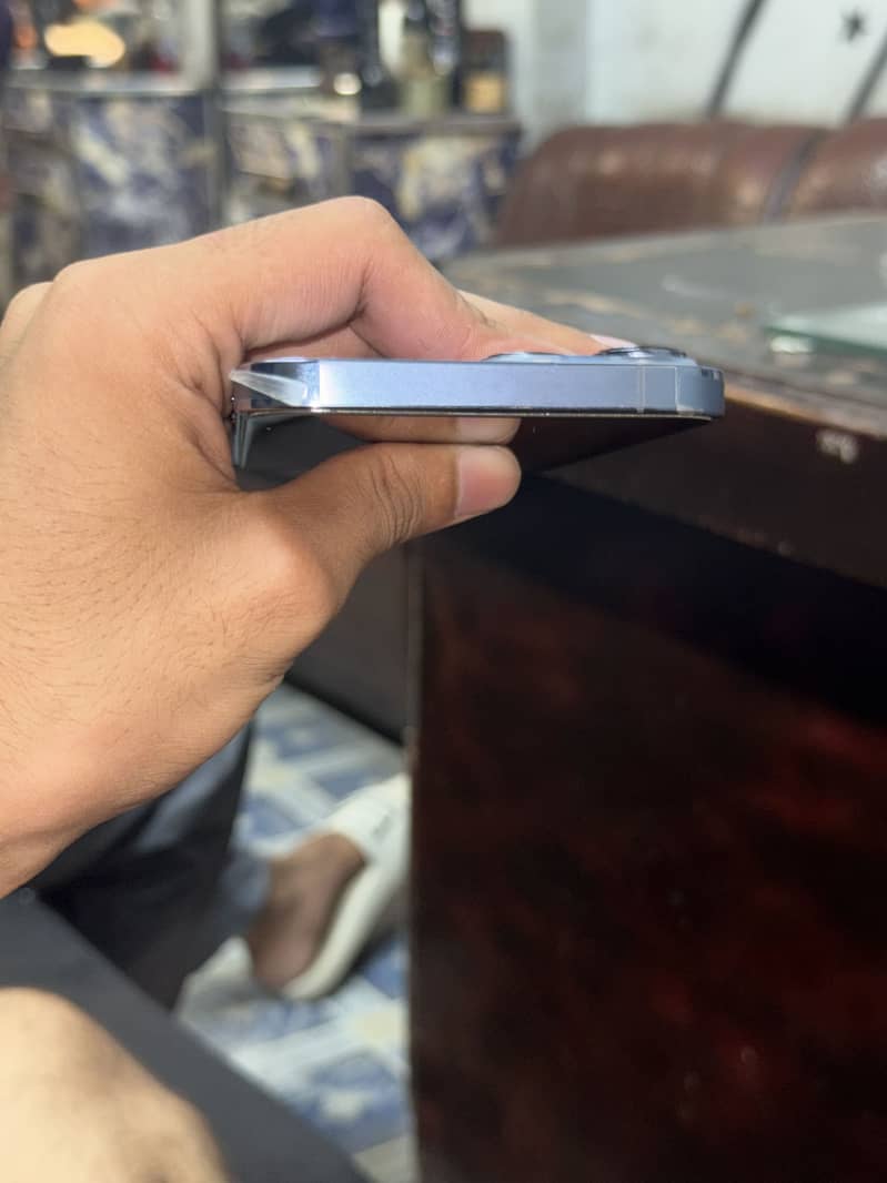 iPhone 13 Pro Max (FU) Sim Time 1