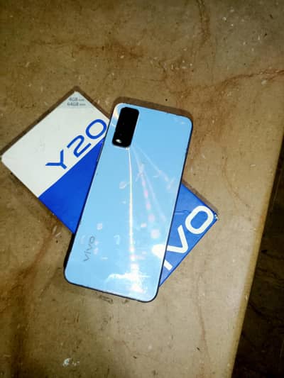 Vivo Y20 ram  4 64 box bhi hai mobile ki battery timing good hai