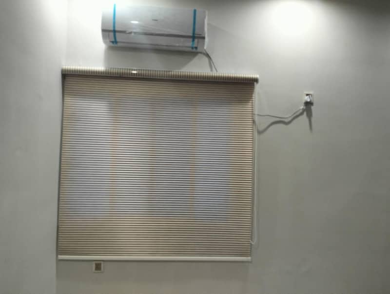 Blinds 0