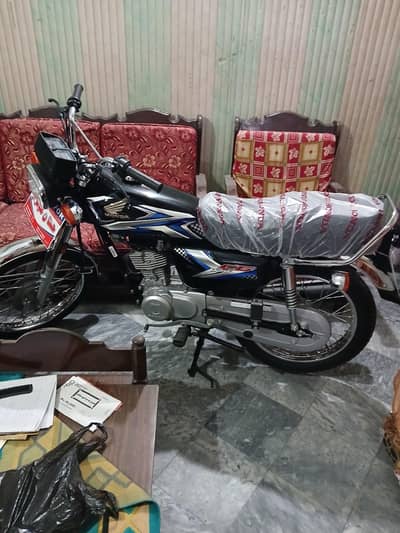 Honda 125 first sale