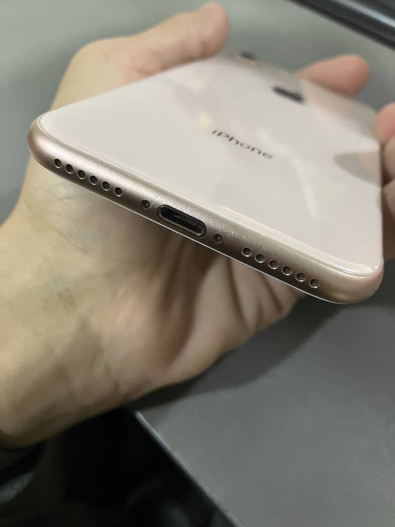 Apple iPhone 8 2