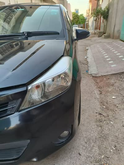 Toyota Vitz 2012