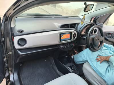 Toyota Vitz 2012
