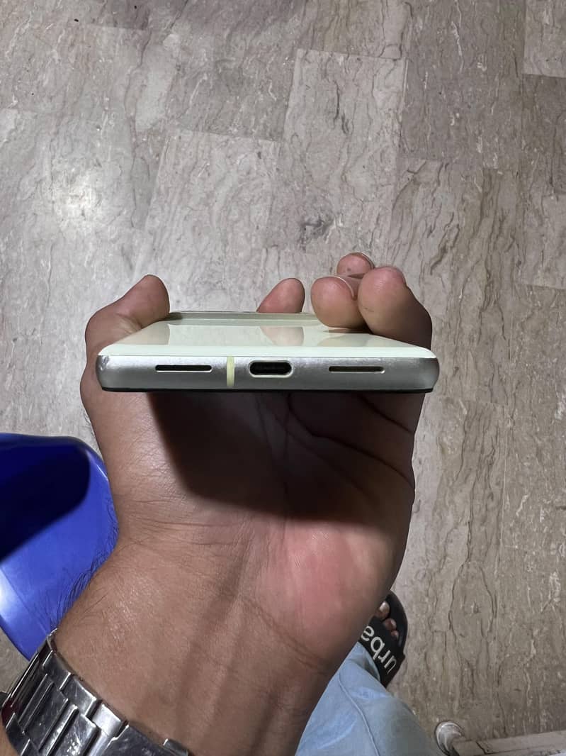 Google Pixel 7 6