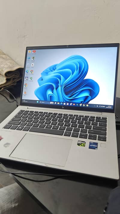 Elitebook 840 G9  i7 - 12 gen (16/512)