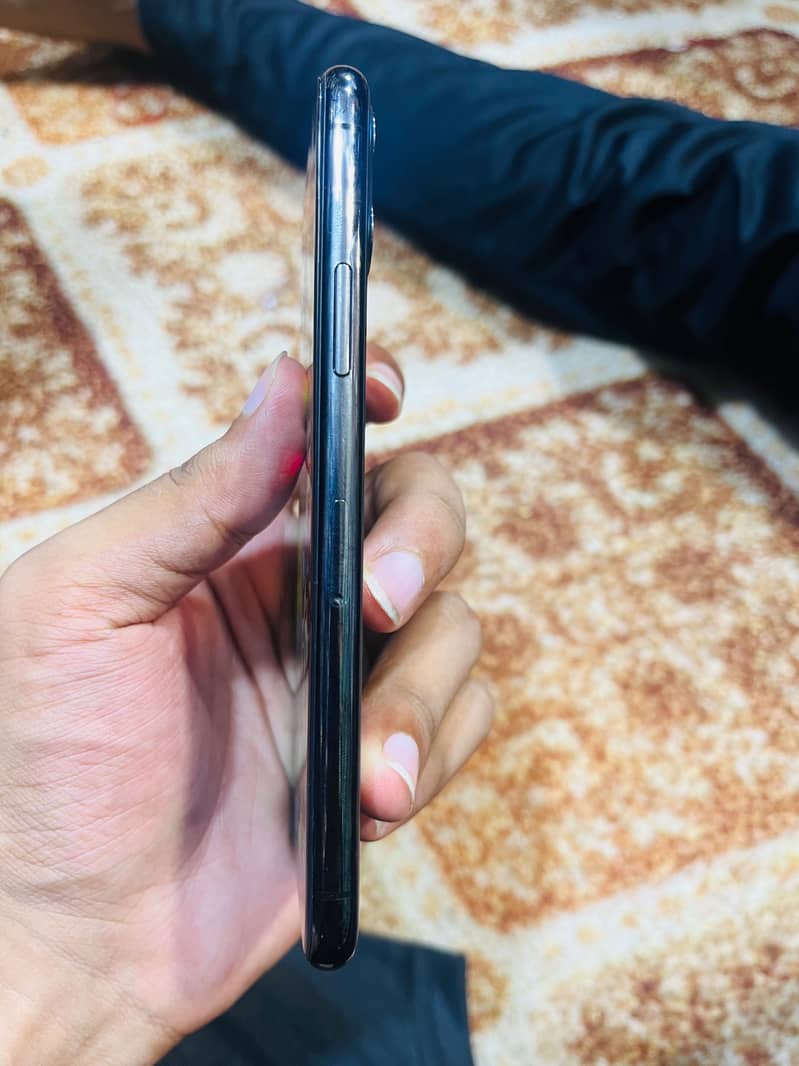 Iphone 11 pro 1