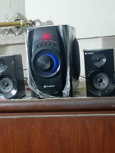 Audioniic Mega 40