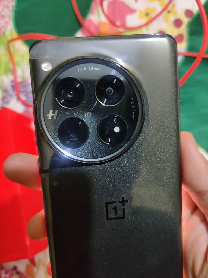 OnePlus 12 8