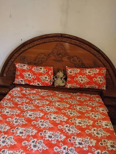 wooden bed with new metriss