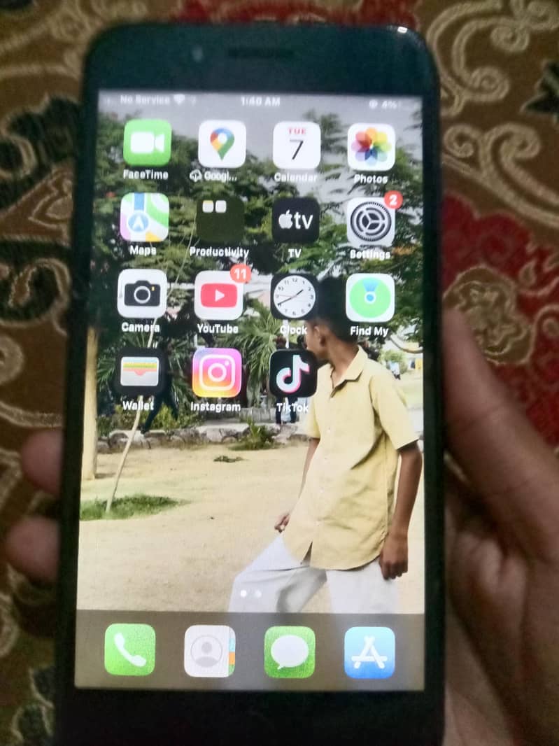 Apple iPhone 7 Plus 2