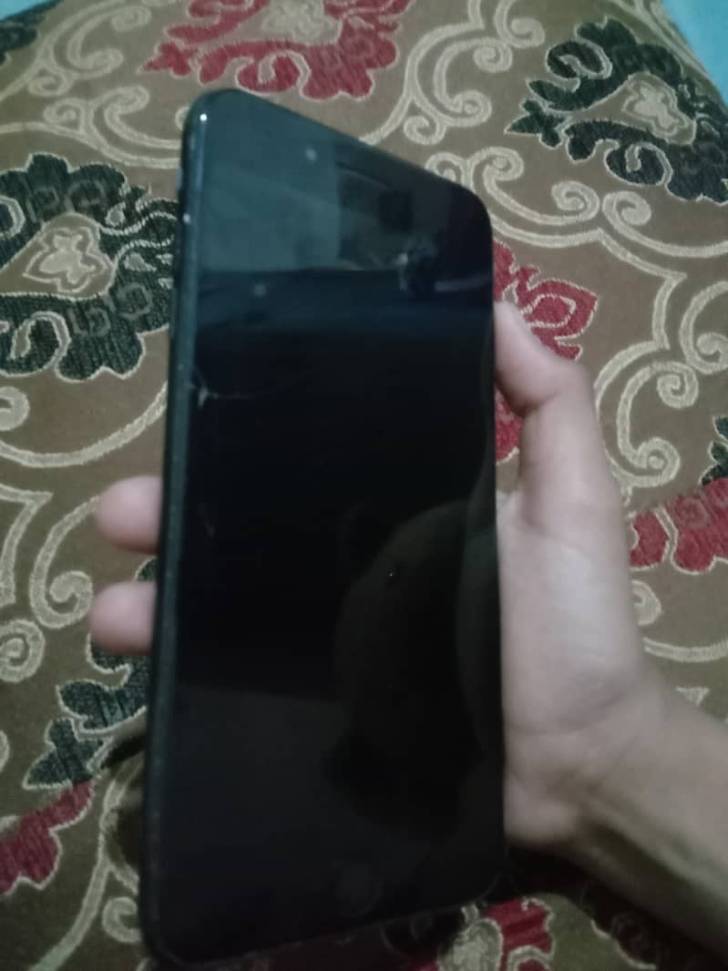 Apple iPhone 7 Plus 5