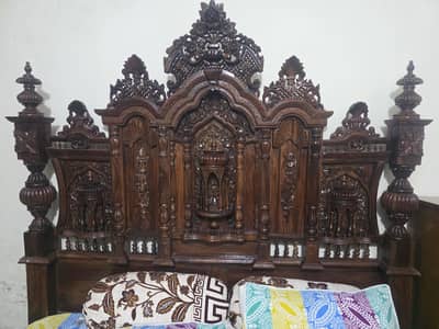 Chinioti Bed with dressing and showcase